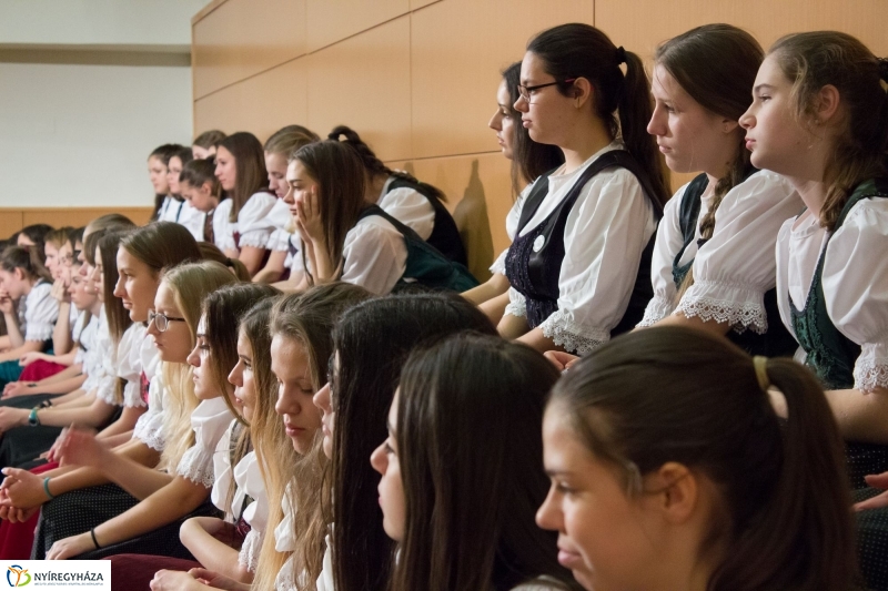Értékes Esték-Cantemus - fotó Szarka Lajos