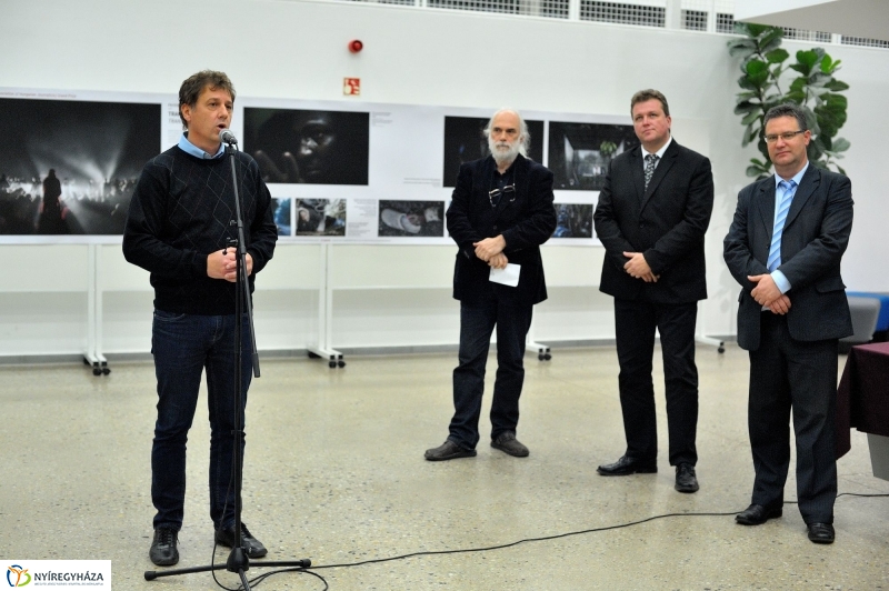 Magyar sajtófotó kiállítás Nyíregyházán - fotó Szarka Lajos