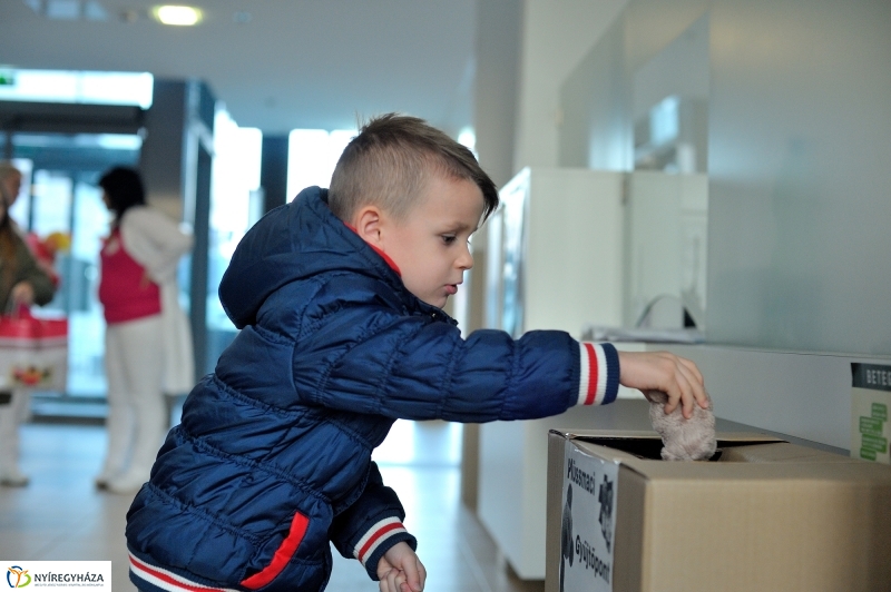Plüssmaci Gyűjtőpont akció - fotó Szarka Lajos