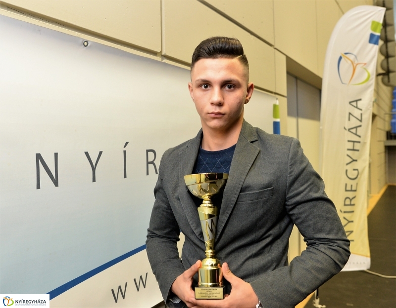 Sportgála porték 1