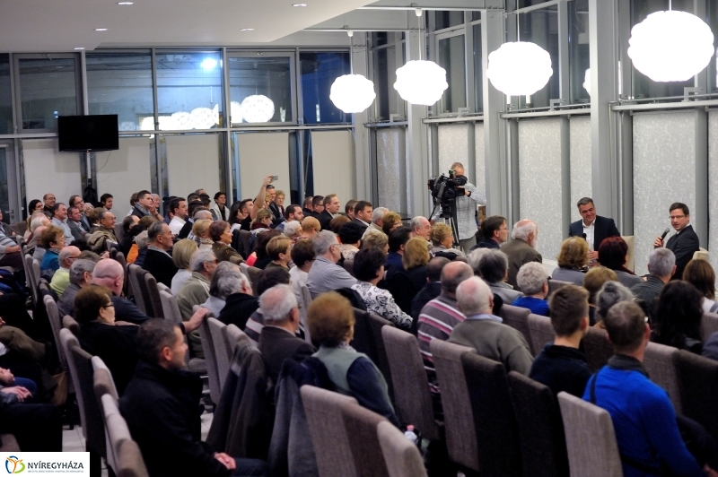 Polgári Szalon vendége Gulyás Gergely - fotó Szarka Lajos