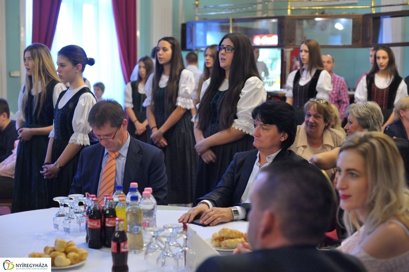 25 éves a Vela Pékség - fotó Szarka Lajos