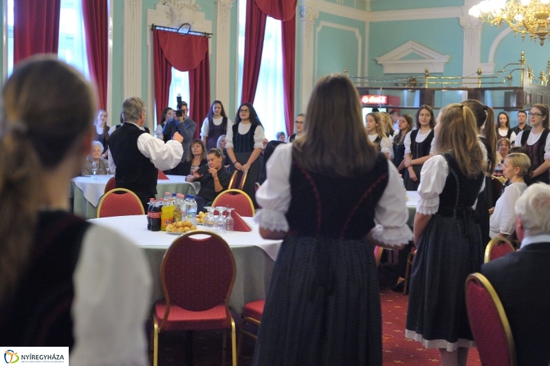 25 éves a Vela Pékség - fotó Szarka Lajos