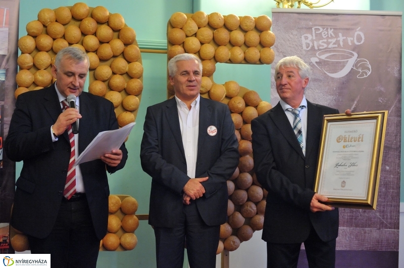 25 éves a Vela Pékség - fotó Szarka Lajos