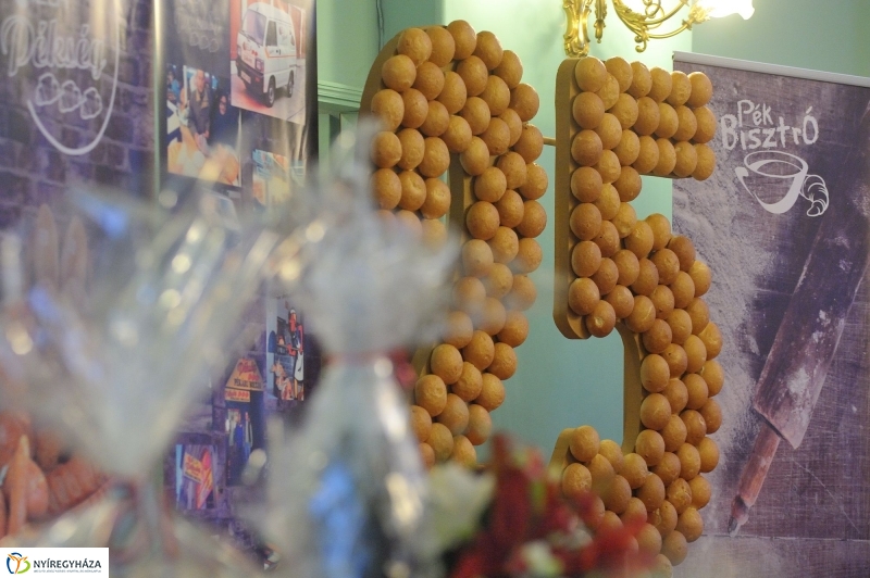 25 éves a Vela Pékség - fotó Szarka Lajos