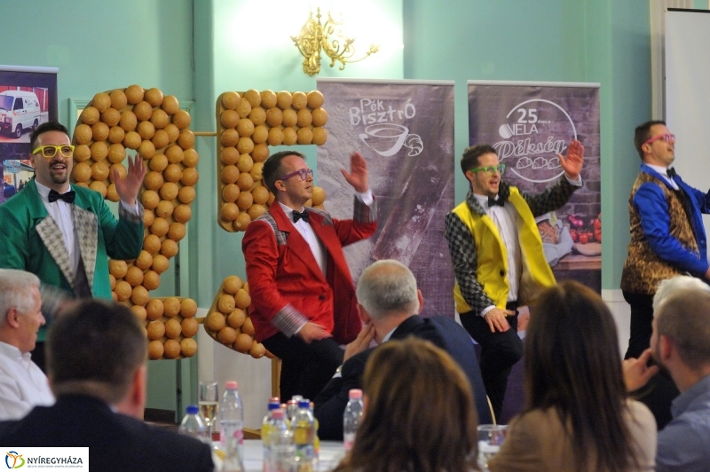 25 éves a Vela Pékség - fotó Szarka Lajos