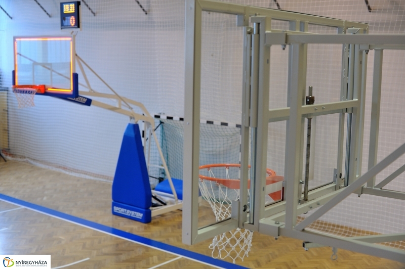 Tornaterem átadás a Bánkiban - fotó Szarka Lajos