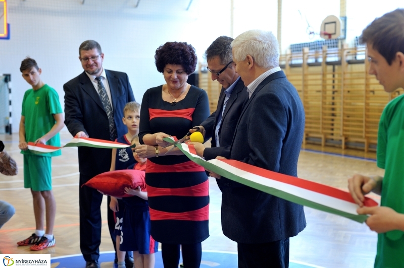 Tornaterem átadás a Bánkiban - fotó Szarka Lajos