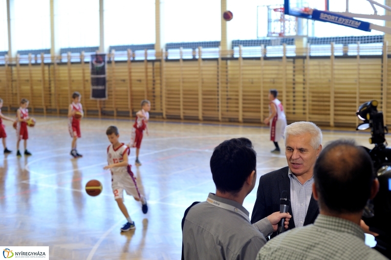 Tornaterem átadás a Bánkiban - fotó Szarka Lajos