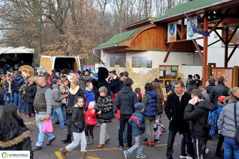 100 forintos nap az Állatparkban - fotó Szarka Lajos