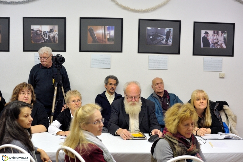 Ahol szétoszlik a világosság - fotó Szarka Lajos