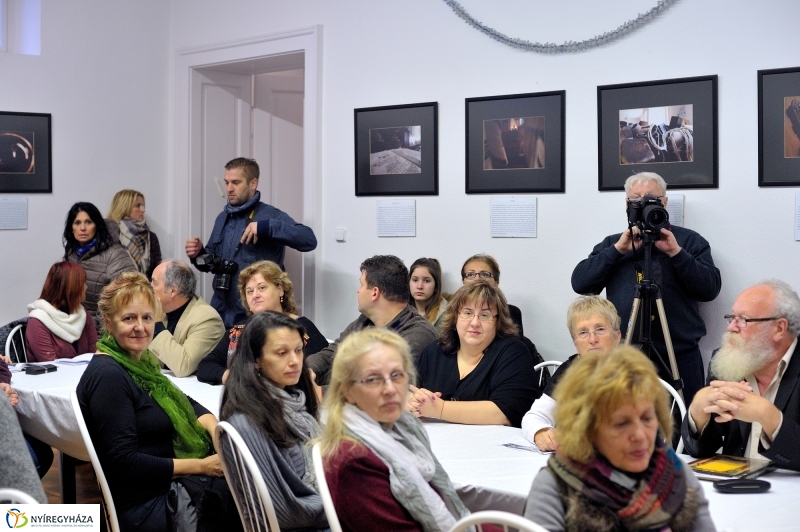 Ahol szétoszlik a világosság - fotó Szarka Lajos