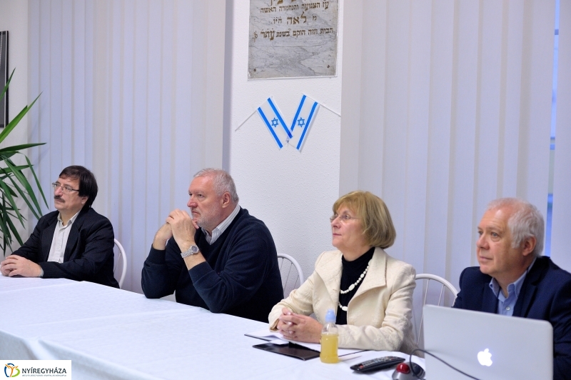 Ahol szétoszlik a világosság - fotó Szarka Lajos