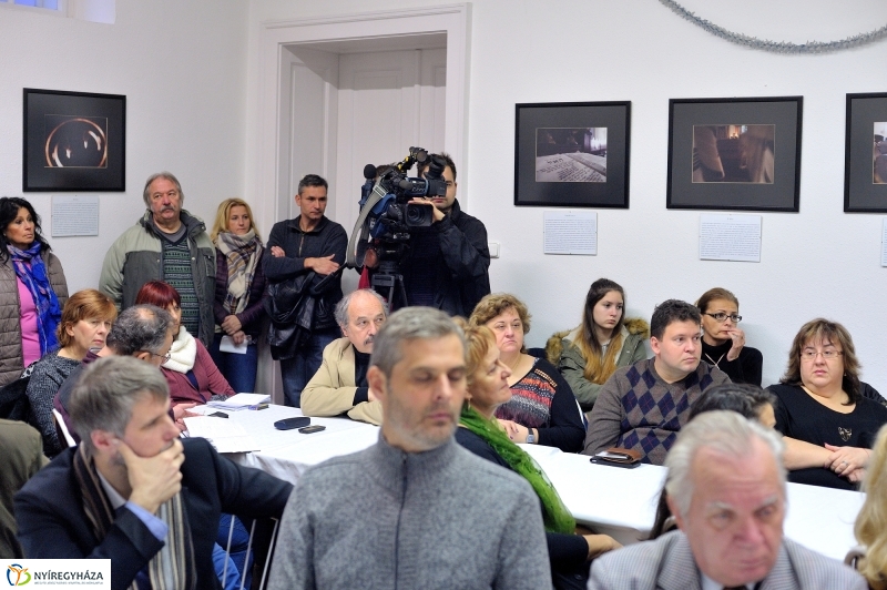 Ahol szétoszlik a világosság - fotó Szarka Lajos