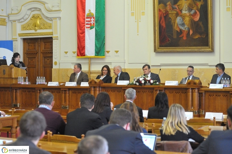 Közel a segítség konferencia - fotó Szarka Lajos