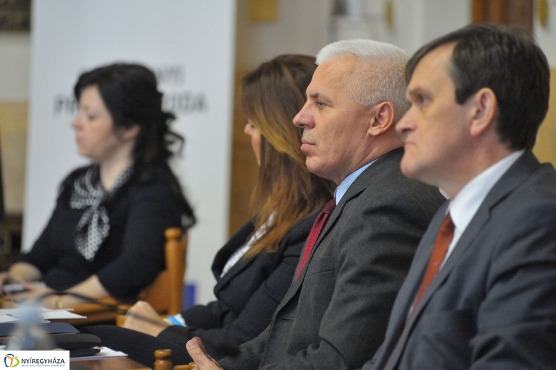 Közel a segítség konferencia - fotó Szarka Lajos