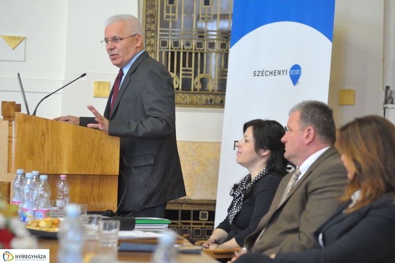 Közel a segítség konferencia - fotó Szarka Lajos