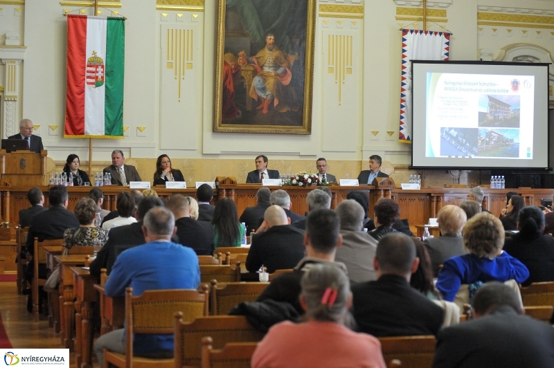 Közel a segítség konferencia - fotó Szarka Lajos