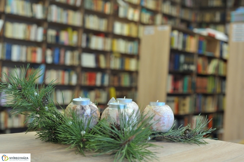 Könyvtáravató a Zrínyi gimnáziumban - fotó Szarka Lajos