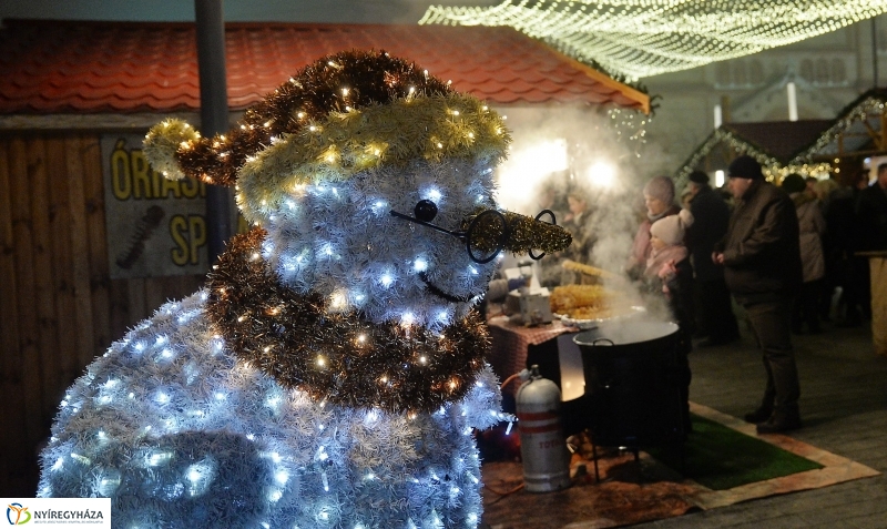 Advent második gyertyája