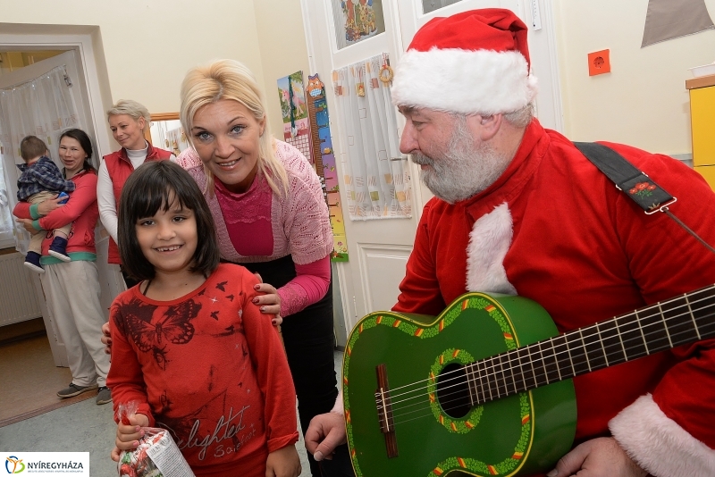 Sóstóhegyen járt a mikulás