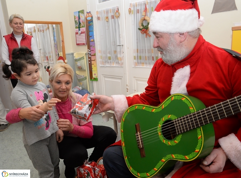 Sóstóhegyen járt a mikulás