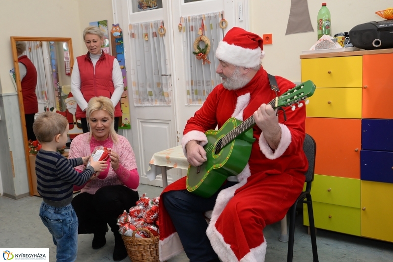 Sóstóhegyen járt a mikulás