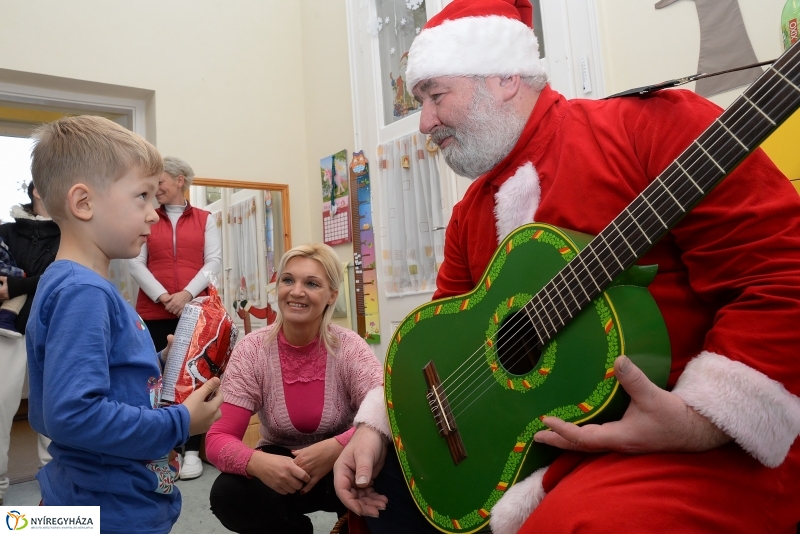 Sóstóhegyen járt a mikulás