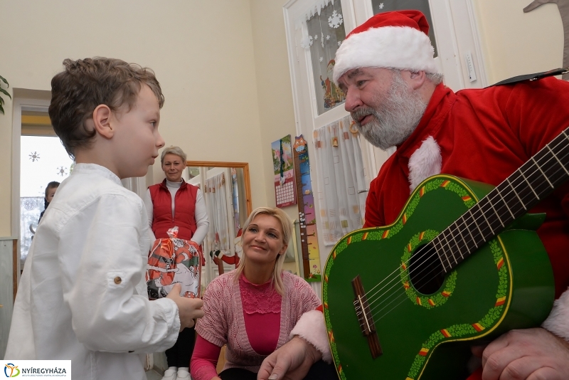 Sóstóhegyen járt a mikulás