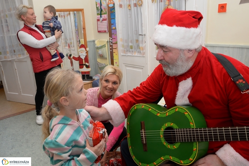Sóstóhegyen járt a mikulás