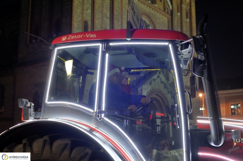 Traktoros Mikulás - fotó Szarka Lajos