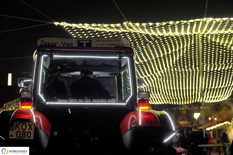 Traktoros Mikulás - fotó Szarka Lajos