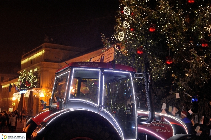 Traktoros Mikulás - fotó Szarka Lajos