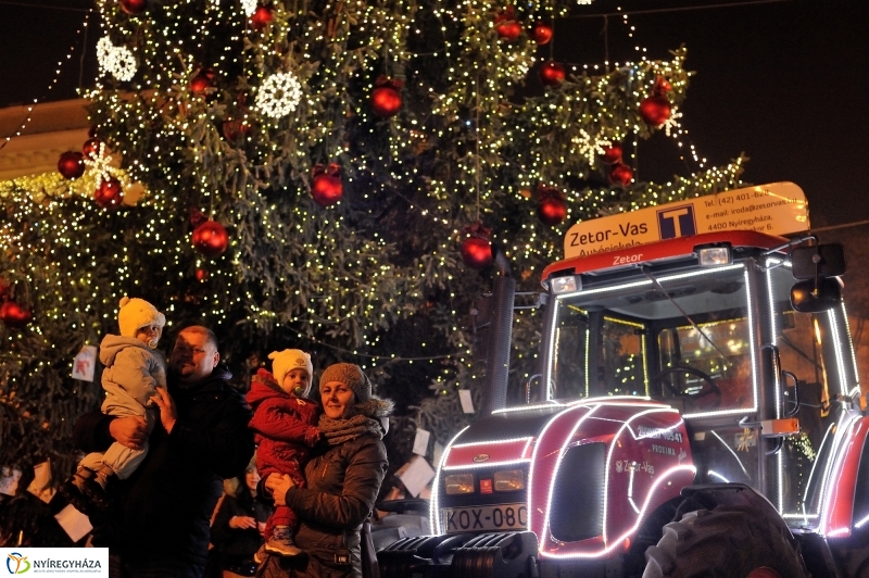 Traktoros Mikulás - fotó Szarka Lajos