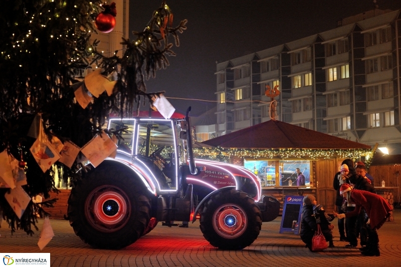 Traktoros Mikulás - fotó Szarka Lajos