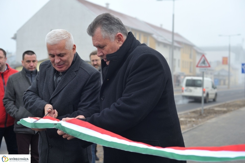 Átadták a Szegfű utcát - fotó Szarka Lajos