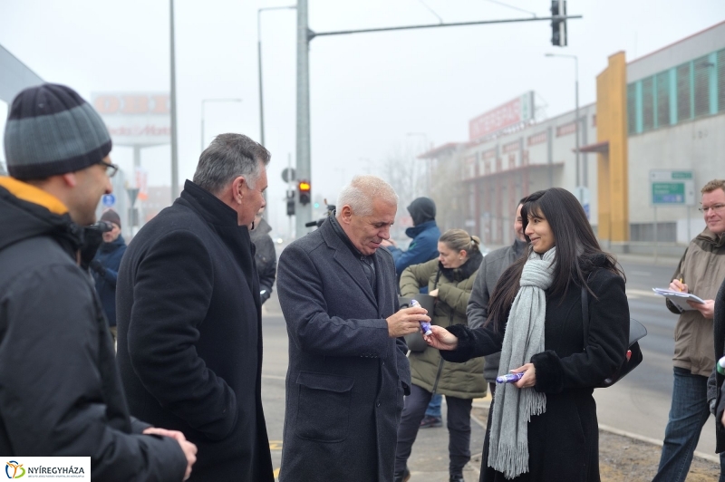 Átadták a Szegfű utcát - fotó Szarka Lajos