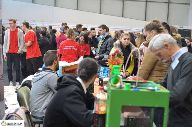 Pályaválasztási börze - fotó Szarka Lajos