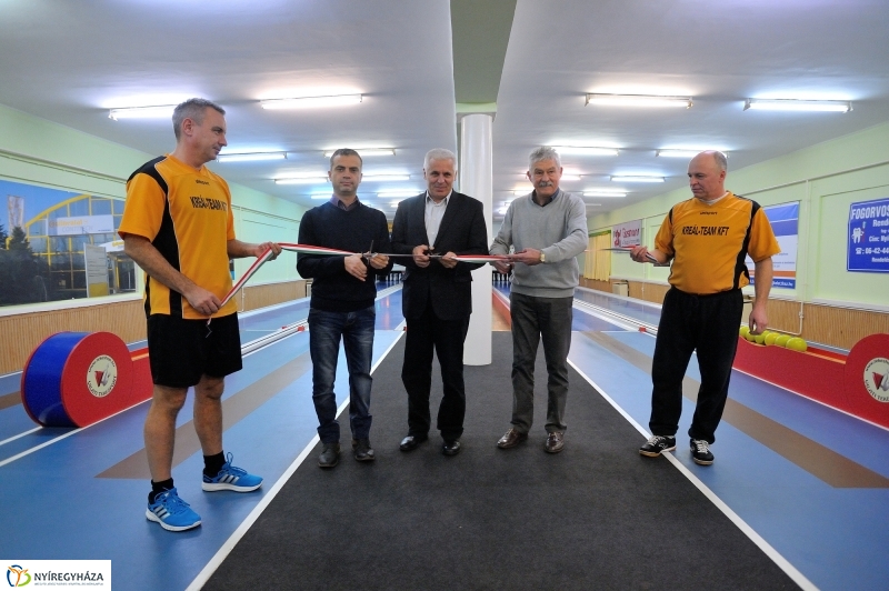 Új tekepálya a stadionban - fotó Szarka Lajos