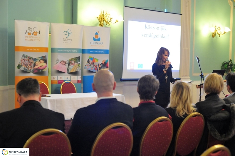 Down konferencia Nyíregyházán - fotó Szarka Lajos