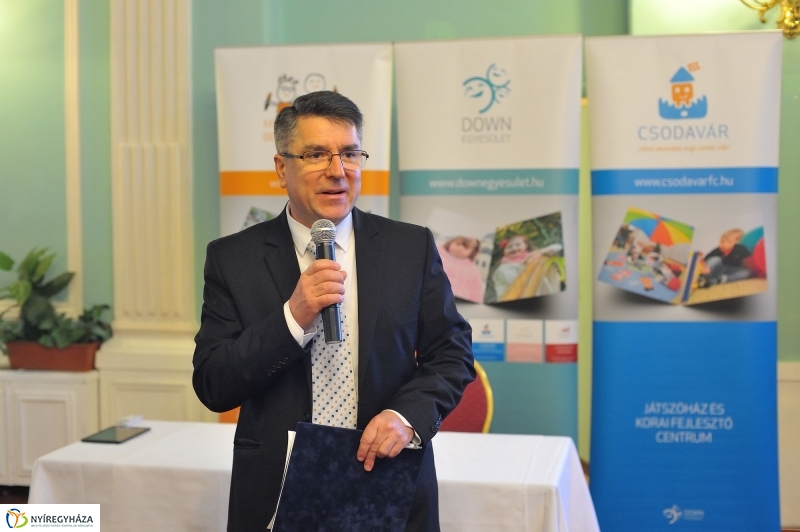 Down konferencia Nyíregyházán - fotó Szarka Lajos