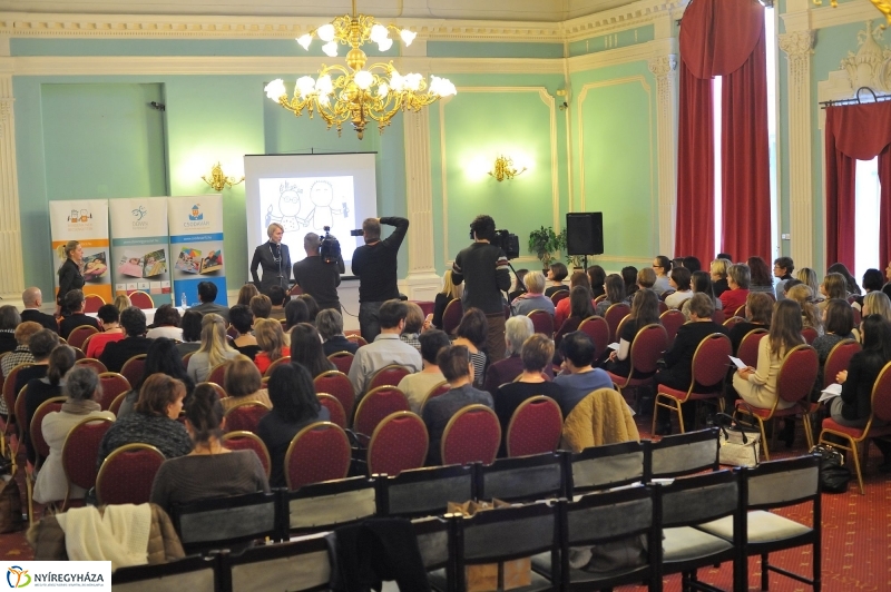 Down konferencia Nyíregyházán - fotó Szarka Lajos