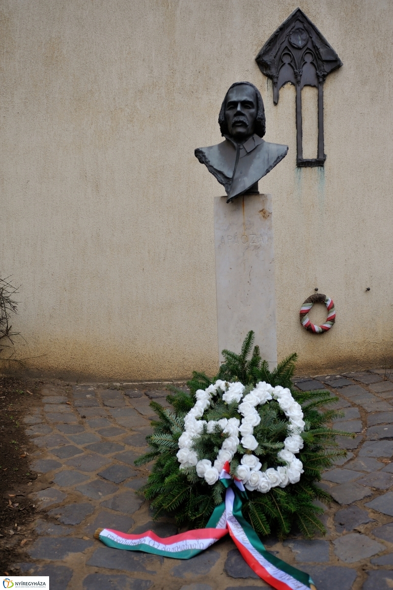 Ünnepség az Apáczai iskolában - fotó Szarka Lajos