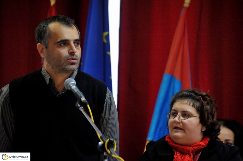 Ünnepség az Apáczai iskolában - fotó Szarka Lajos