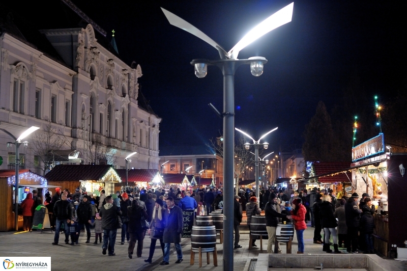 Advent harmadik gyertyája - fotó Szarka Lajos