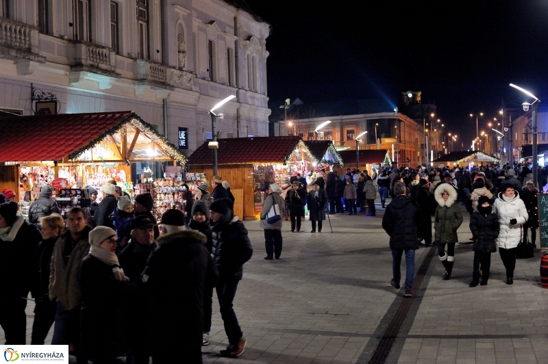 Advent harmadik gyertyája - fotó Szarka Lajos