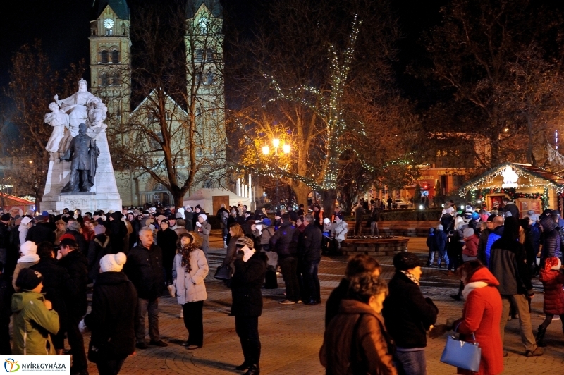 Advent harmadik gyertyája - fotó Szarka Lajos