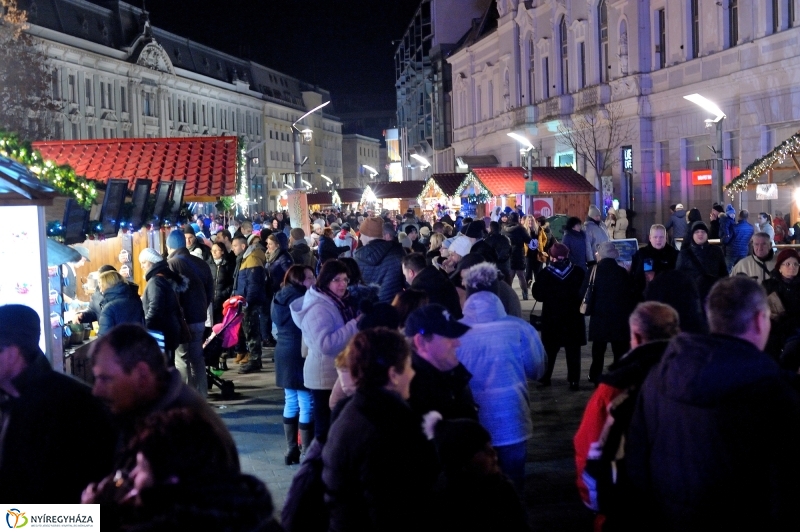 Advent harmadik gyertyája - fotó Szarka Lajos