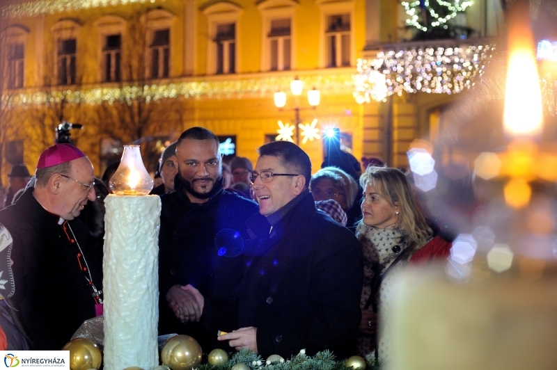 Advent harmadik gyertyája - fotó Szarka Lajos