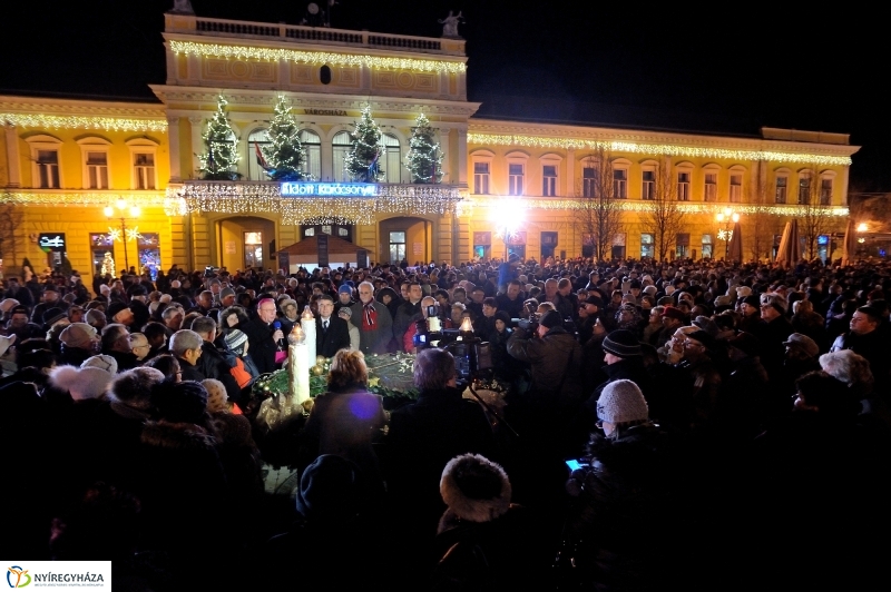 Advent harmadik gyertyája - fotó Szarka Lajos